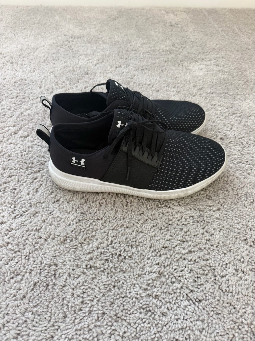Under Armour Men's Black and White Athletic Sneakers